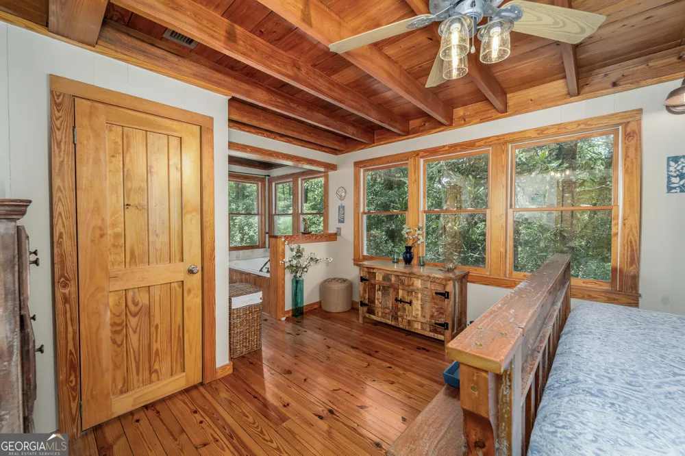 1360 Douglas Fish Camp RD White Oak, GA 31568