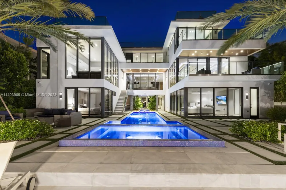 440 Mola Ave Fort Lauderdale, FL 33301