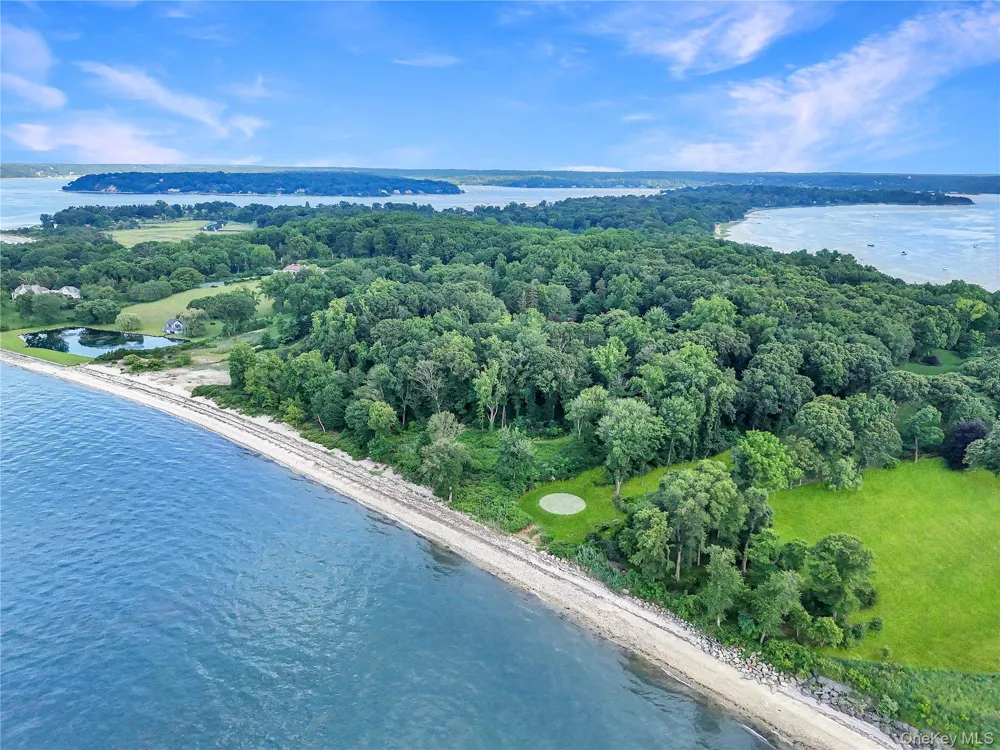 144 Centre Island Road Centre Island, NY 11771
