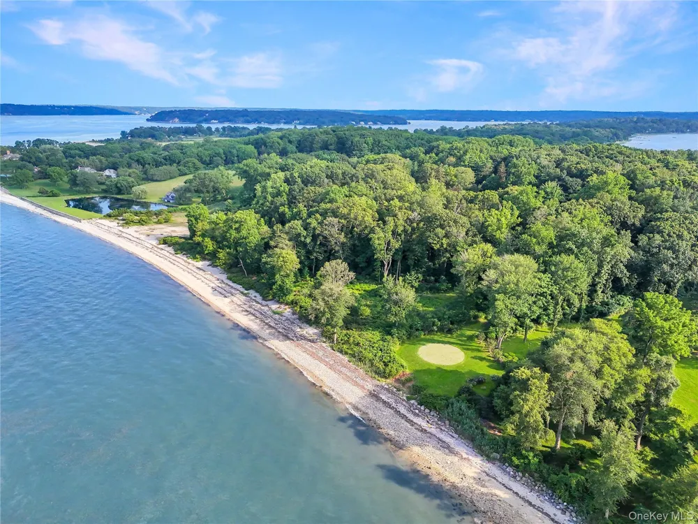 144 Centre Island Road Centre Island, NY 11771