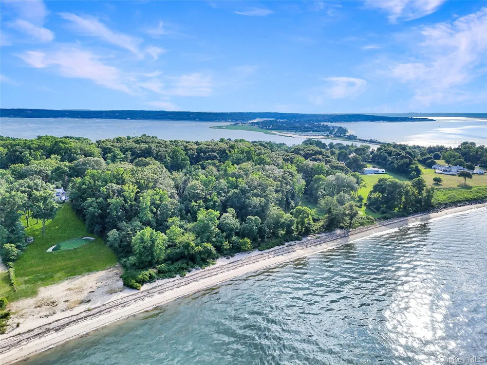 144 Centre Island Road Centre Island, NY 11771
