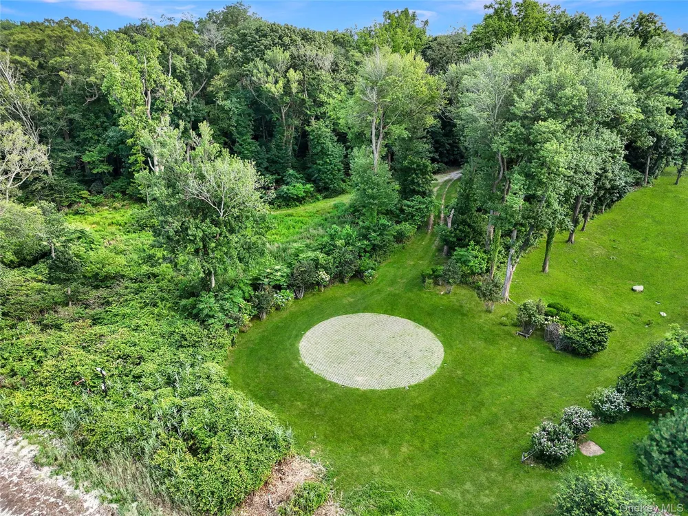 144 Centre Island Road Centre Island, NY 11771