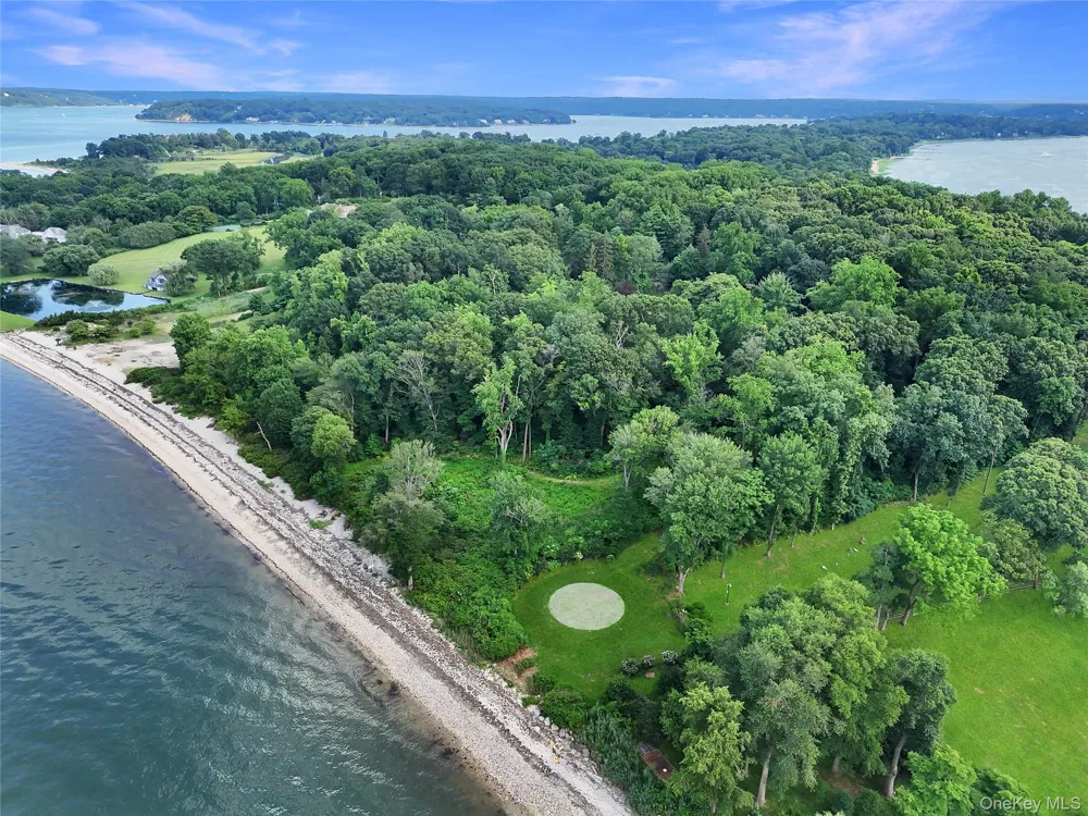 144 Centre Island Road Centre Island, NY 11771