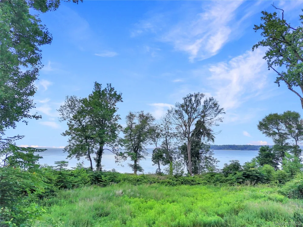 144 Centre Island Road Centre Island, NY 11771