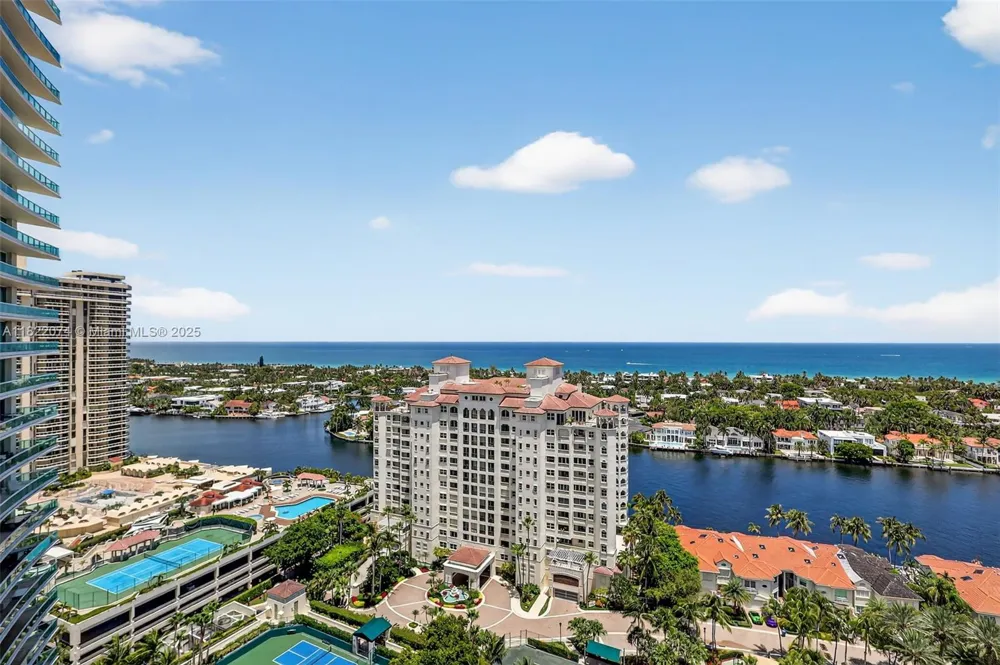 20155 NE 38th Ct #2201 Aventura, FL 33180
