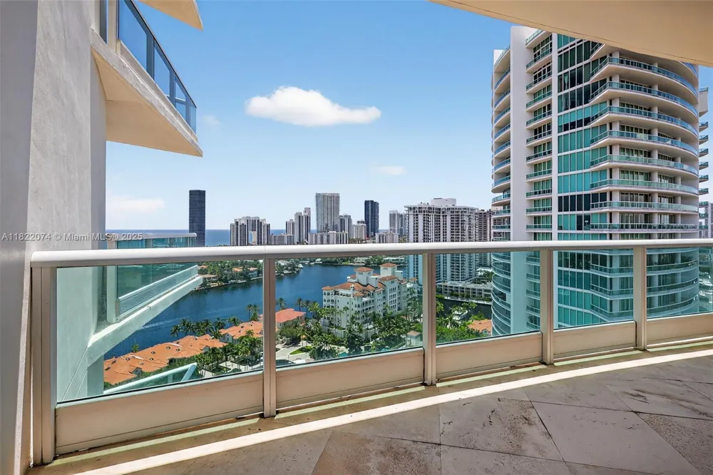 20155 NE 38th Ct #2201 Aventura, FL 33180