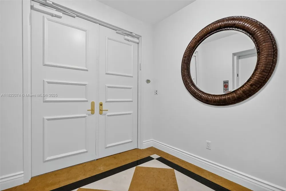 20155 NE 38th Ct #2201 Aventura, FL 33180