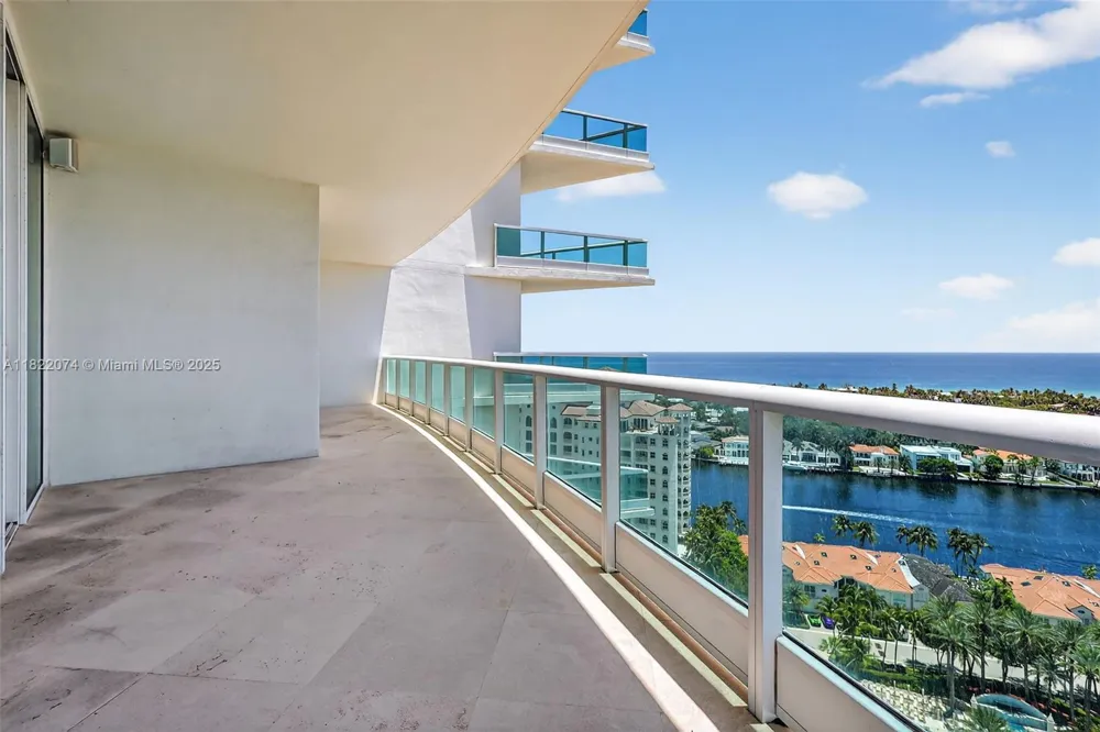 20155 NE 38th Ct #2201 Aventura, FL 33180