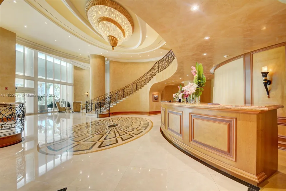 20155 NE 38th Ct #2201 Aventura, FL 33180