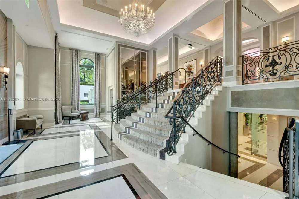 20155 NE 38th Ct #2201 Aventura, FL 33180