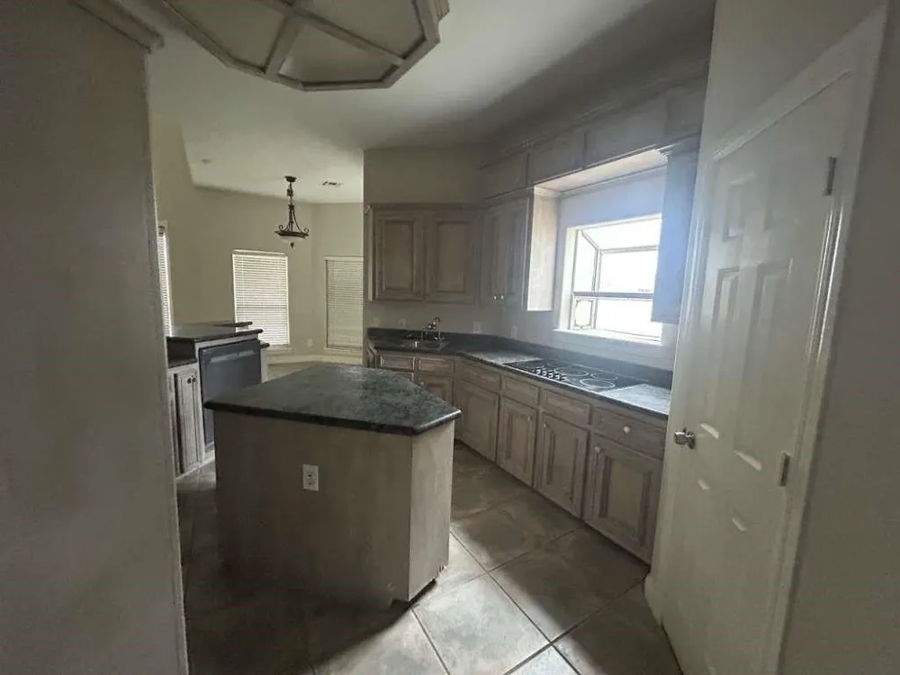 6202 Bourbonais Drive Corpus Christi, TX 78414