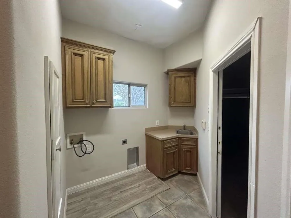 6202 Bourbonais Drive Corpus Christi, TX 78414