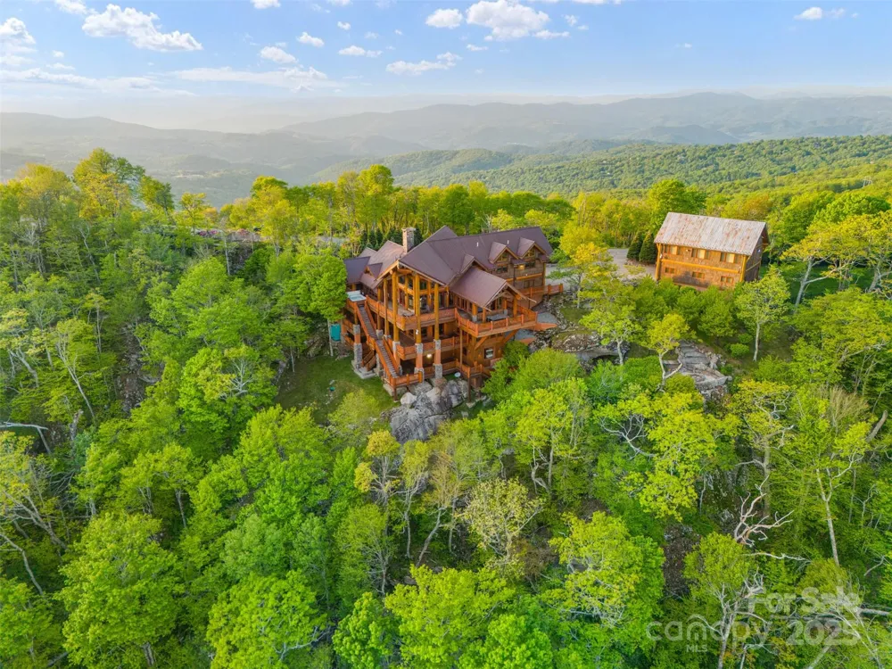 2910 Eagles Nest Trail Banner Elk, NC 28604