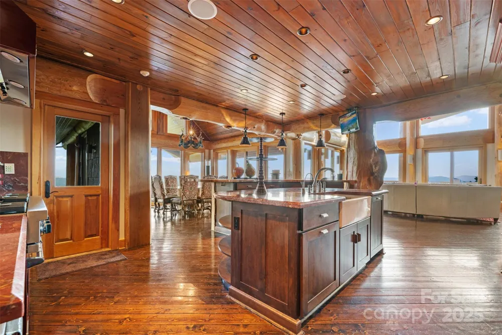 2910 Eagles Nest Trail Banner Elk, NC 28604