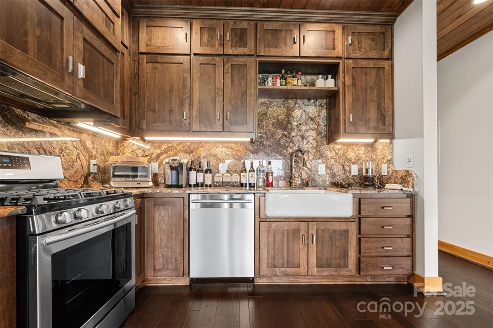 2910 Eagles Nest Trail Banner Elk, NC 28604