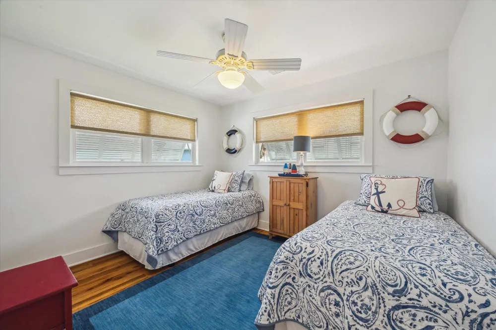 1226 Oahu Drive Tiki Island, TX 77554