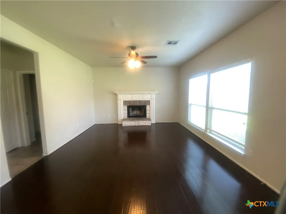 5311 White Rock Drive Killeen, TX 76542
