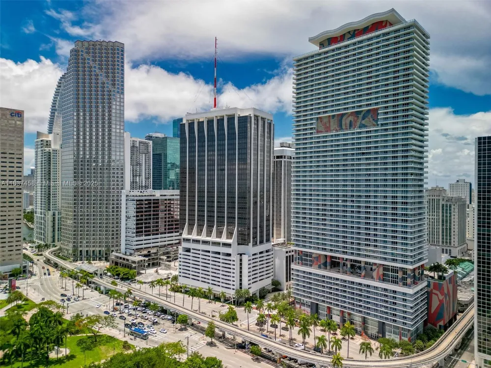 50 Biscayne Blvd #411 Miami, FL 33132