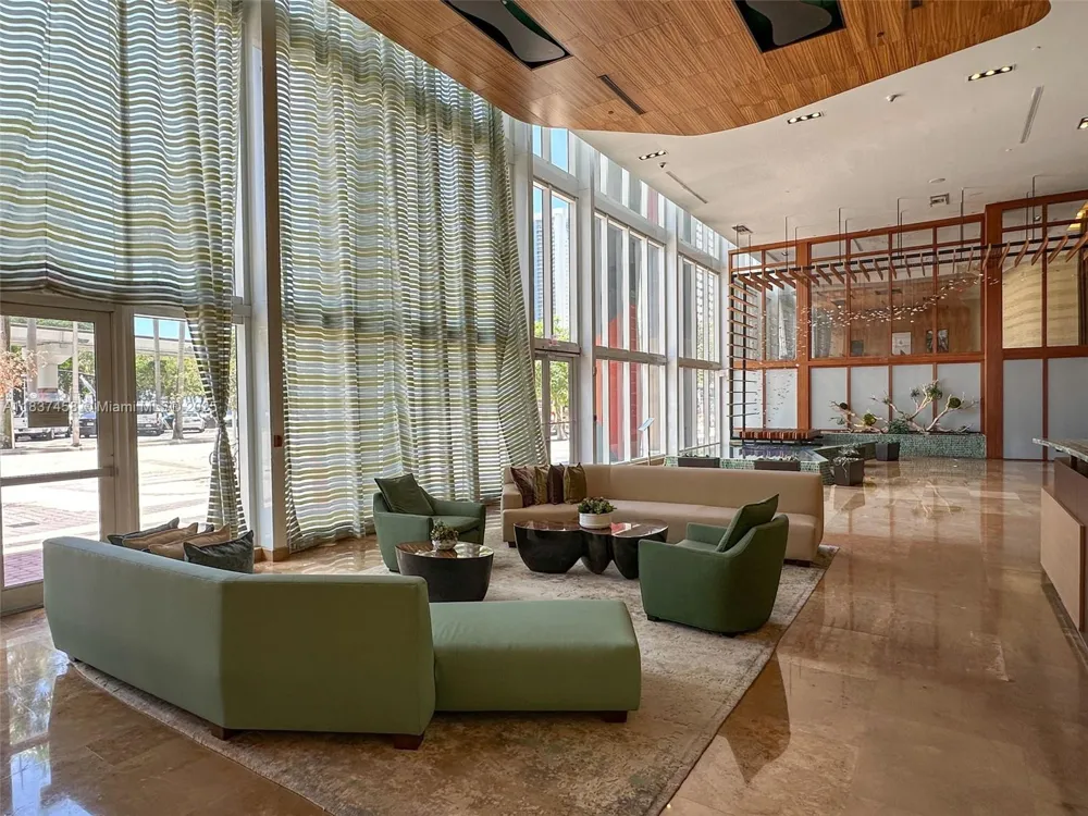 50 Biscayne Blvd #411 Miami, FL 33132