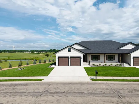 2334 9th Street W