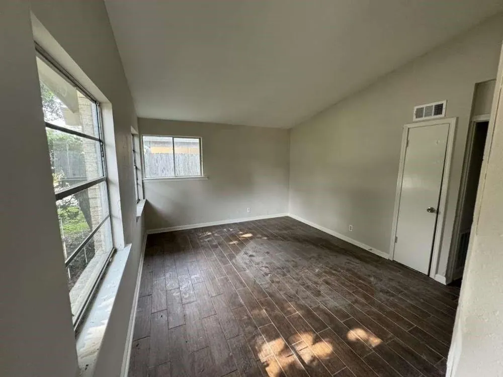 270 Triangle Drive Vidor, TX 77662