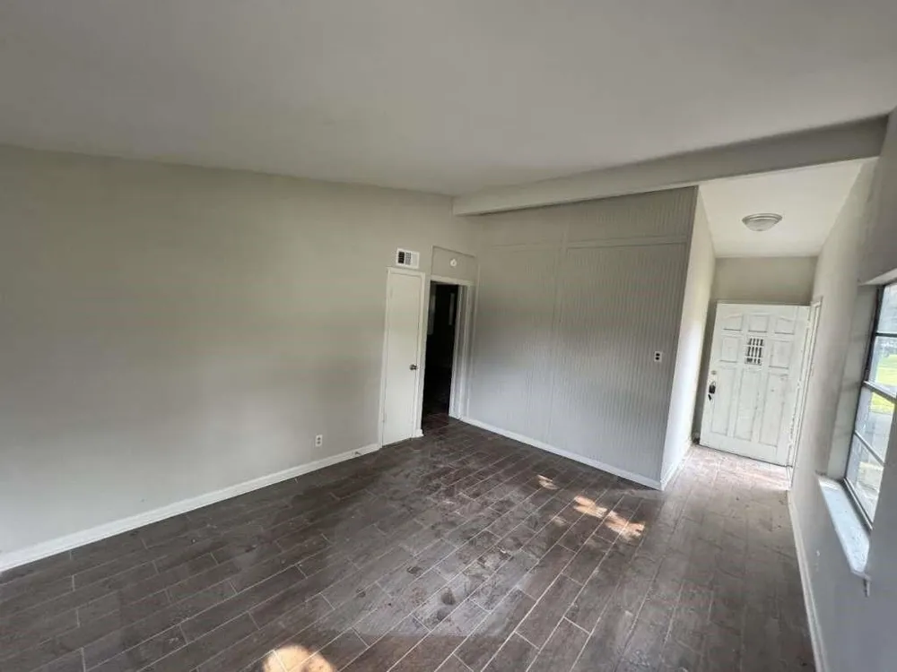 270 Triangle Drive Vidor, TX 77662