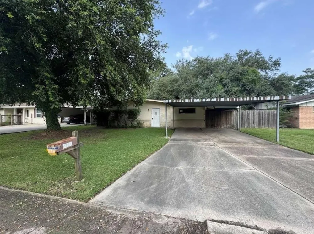 270 Triangle Drive Vidor, TX 77662