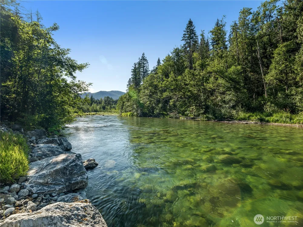 76011 NE 123rd Street Skykomish, WA 98288