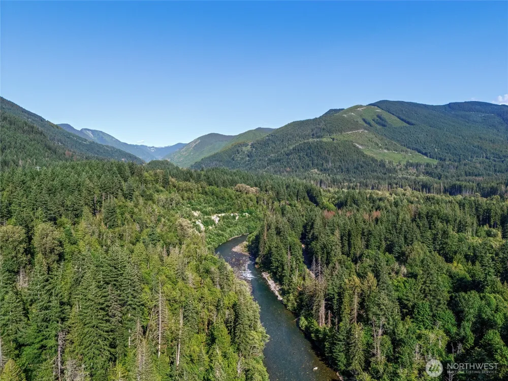 76011 NE 123rd Street Skykomish, WA 98288