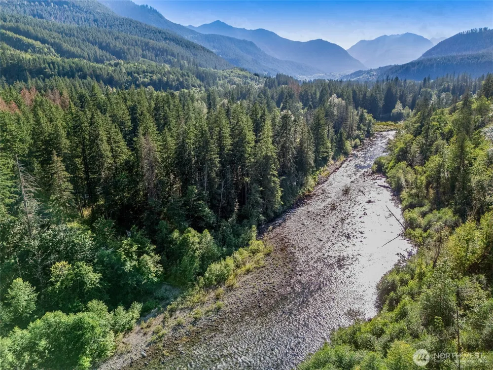 76011 NE 123rd Street Skykomish, WA 98288