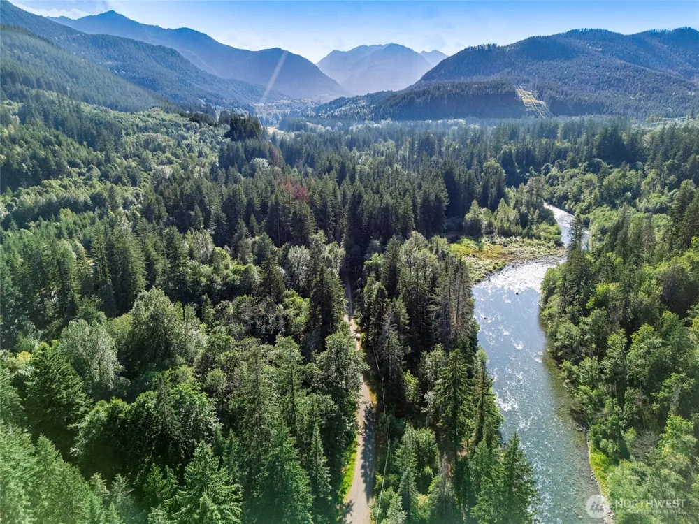 76011 NE 123rd Street Skykomish, WA 98288