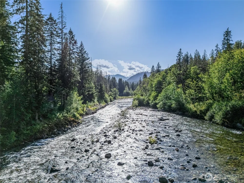 76011 NE 123rd Street Skykomish, WA 98288