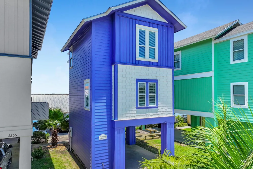 2207 Nelson Avenue Port Bolivar, TX 77650