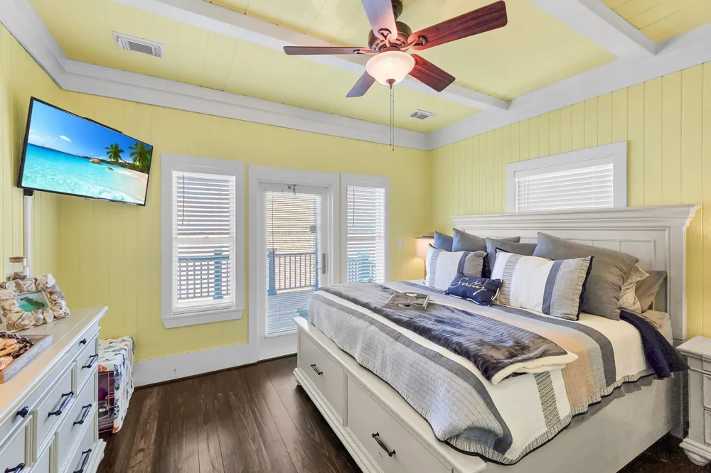 2207 Nelson Avenue Port Bolivar, TX 77650
