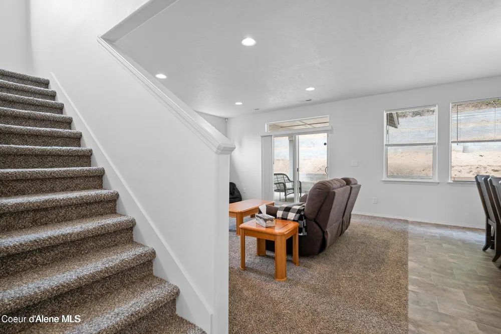 21714 S LAKEVIEW DRIVE Worley, ID 83876