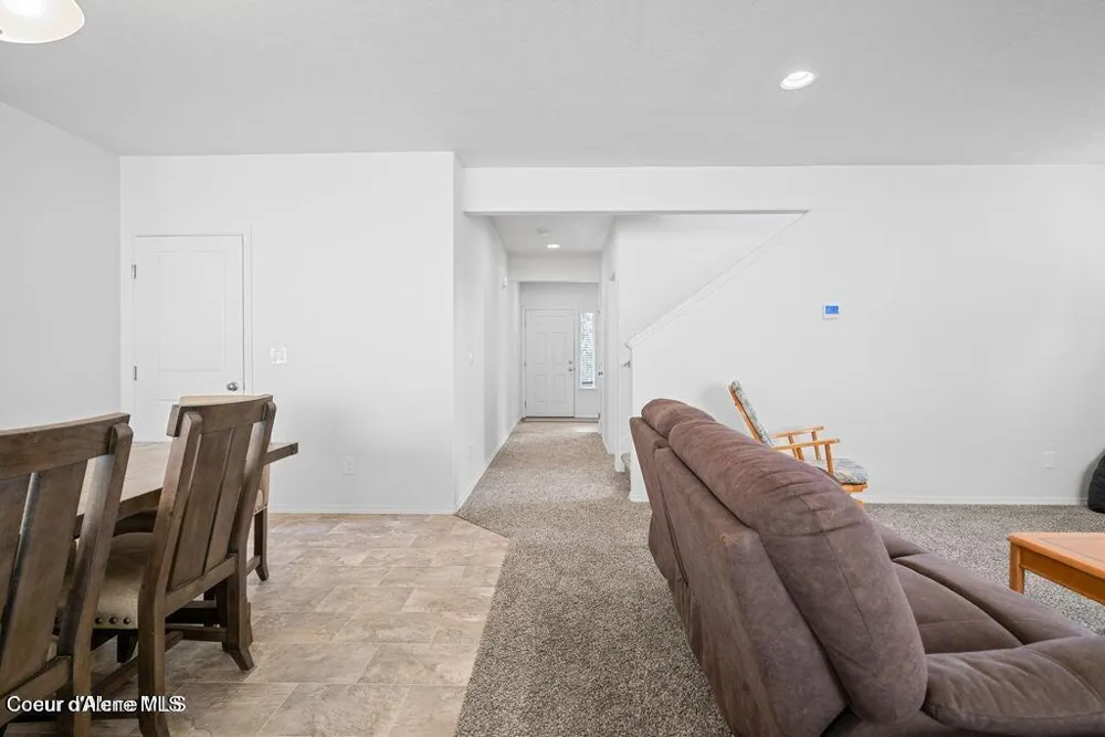 21714 S LAKEVIEW DRIVE Worley, ID 83876