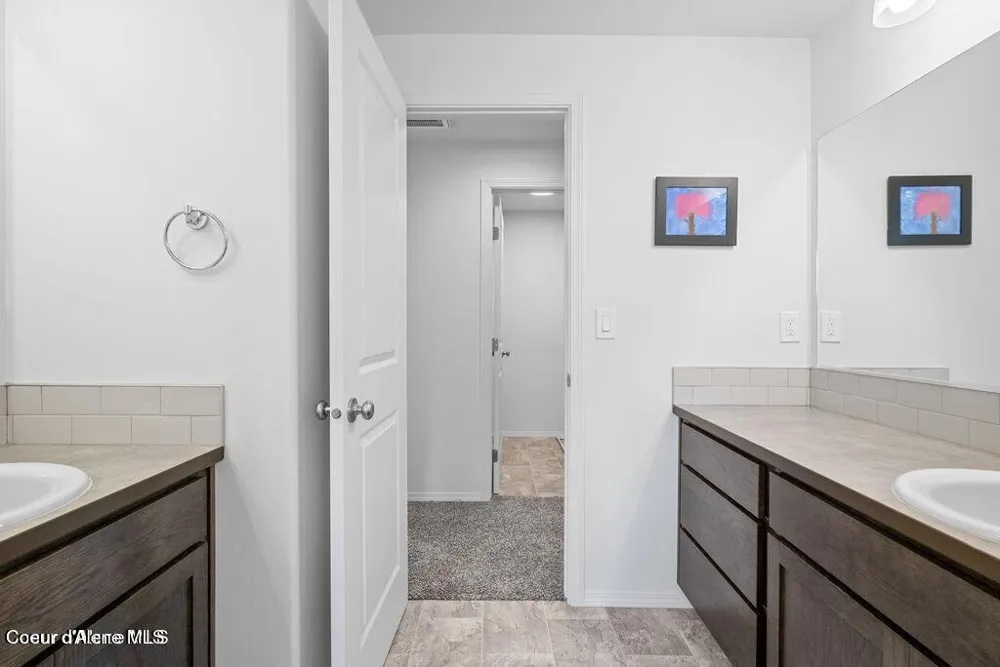 21714 S LAKEVIEW DRIVE Worley, ID 83876