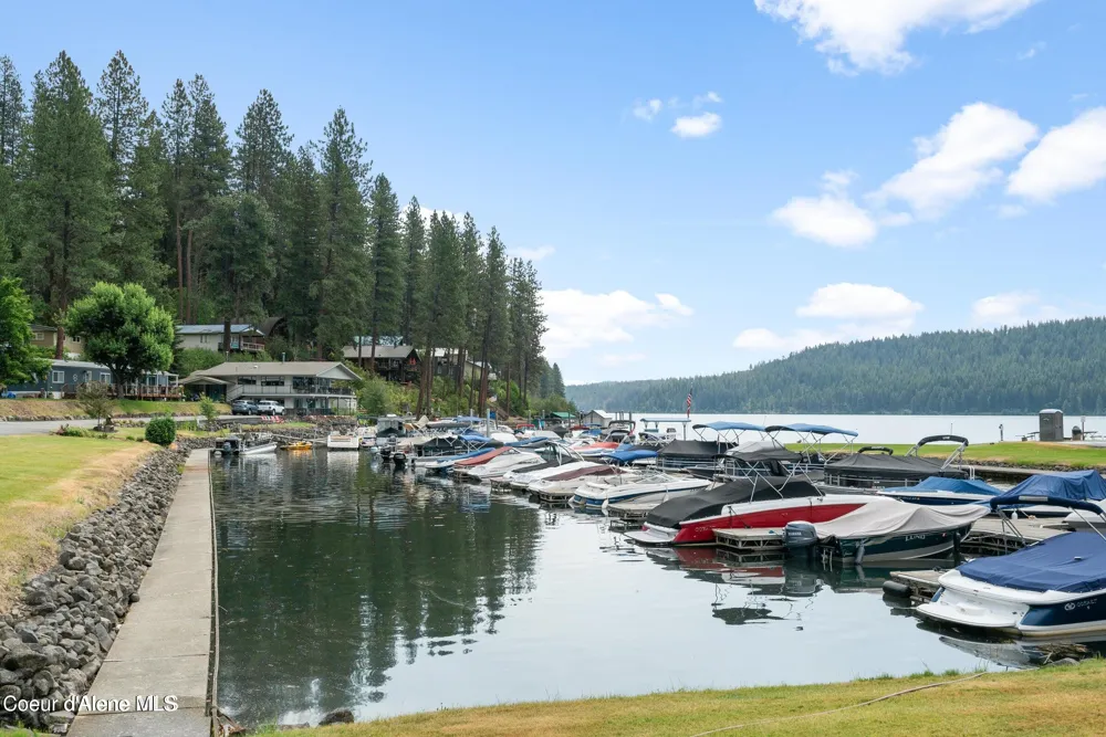 21714 S LAKEVIEW DRIVE Worley, ID 83876