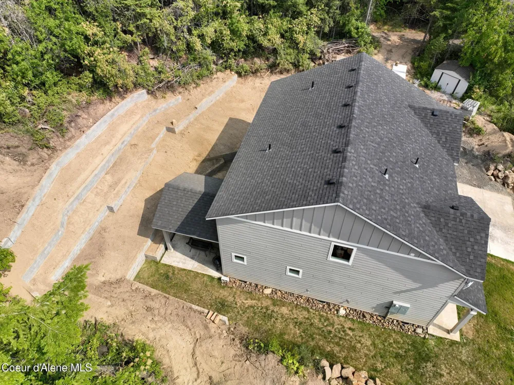 21714 S LAKEVIEW DRIVE Worley, ID 83876