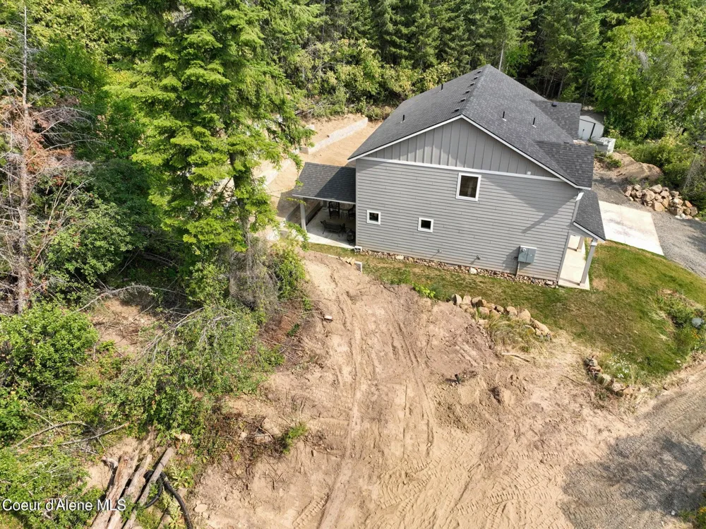 21714 S LAKEVIEW DRIVE Worley, ID 83876