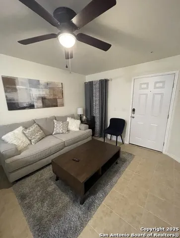 391 Riverside Dr Unit 19