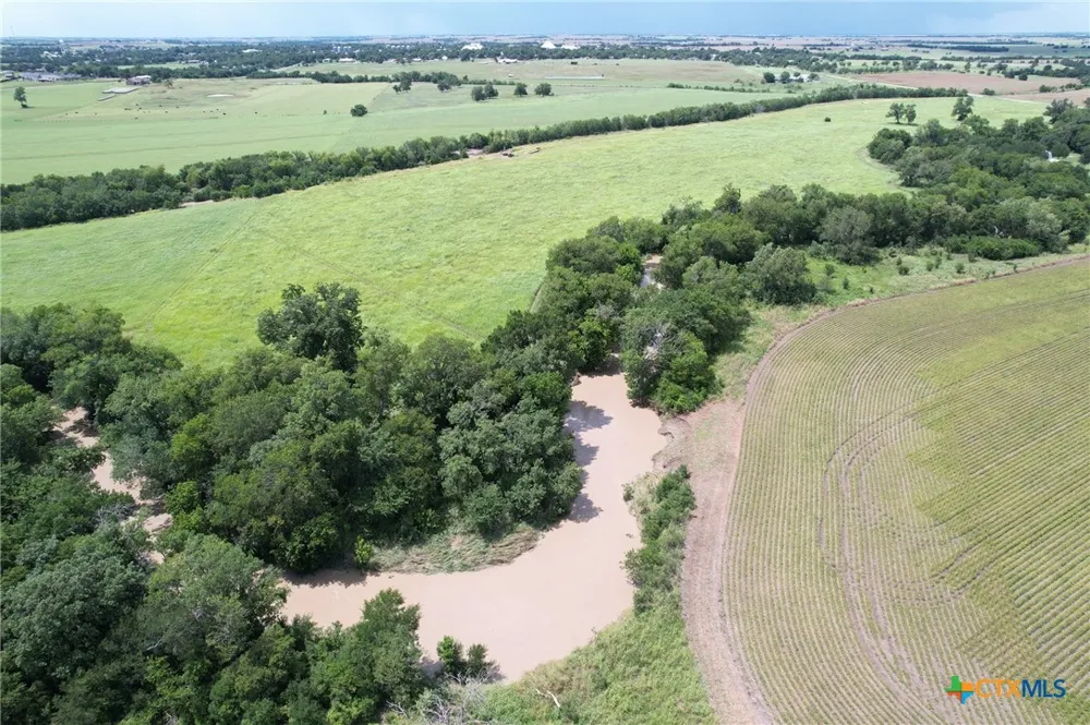 7216 CR 446 Thorndale, TX 76577