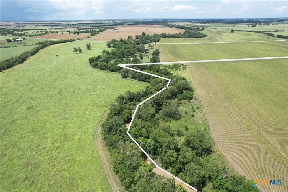 7216 CR 446 Thorndale, TX 76577