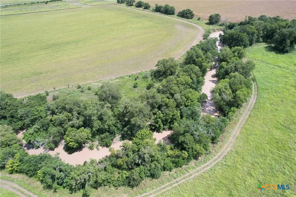 7216 CR 446 Thorndale, TX 76577