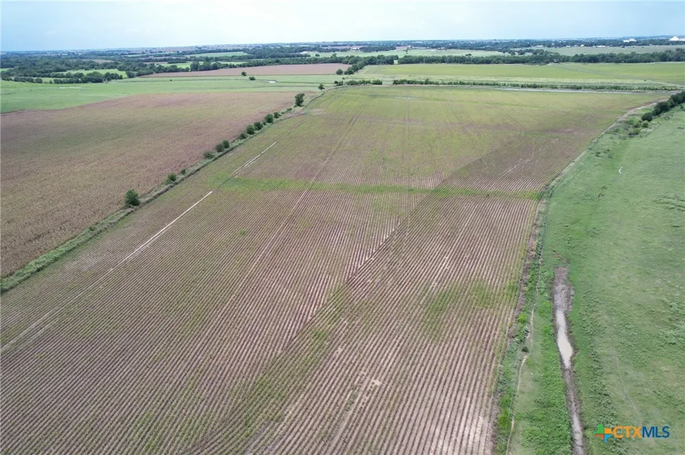 7216 CR 446 Thorndale, TX 76577
