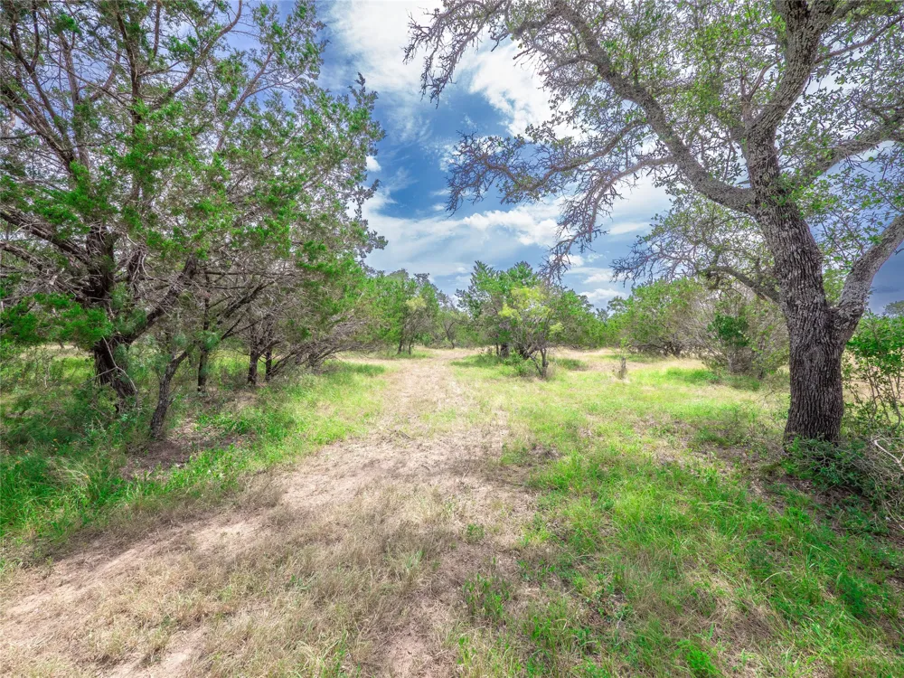 Winnie Smith Road Round Mountain, TX 78663