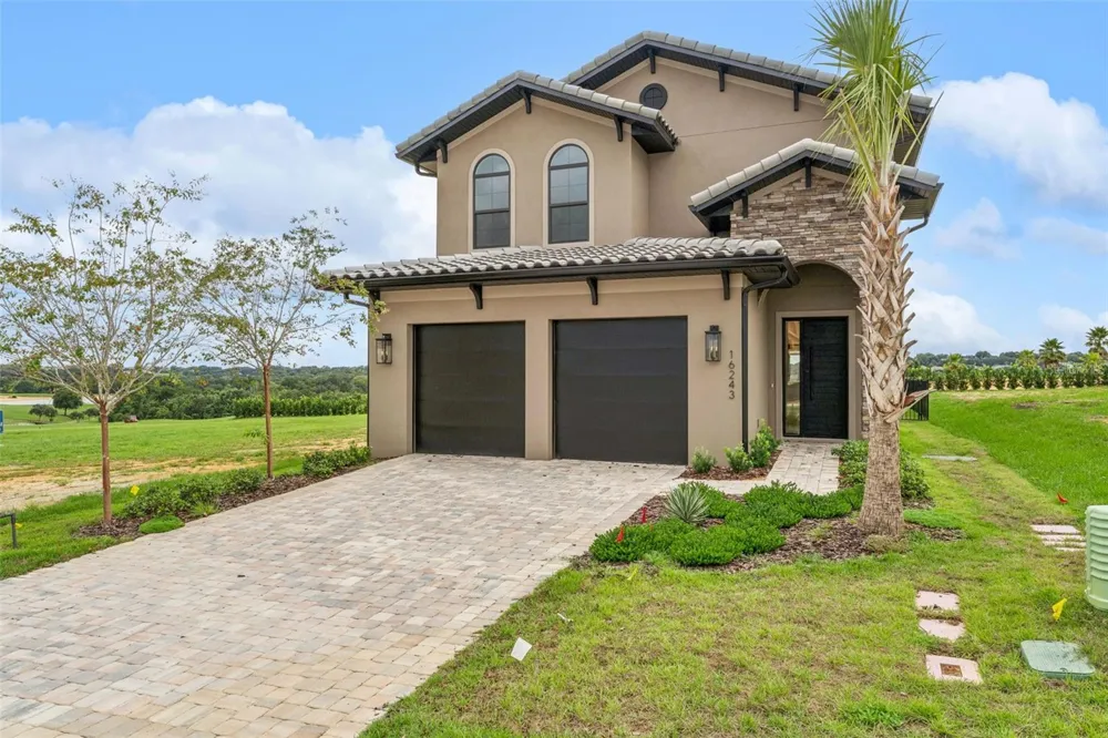 16243 VETTA DRIVE Montverde, FL 34756