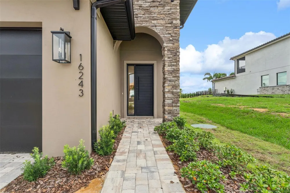 16243 VETTA DRIVE Montverde, FL 34756