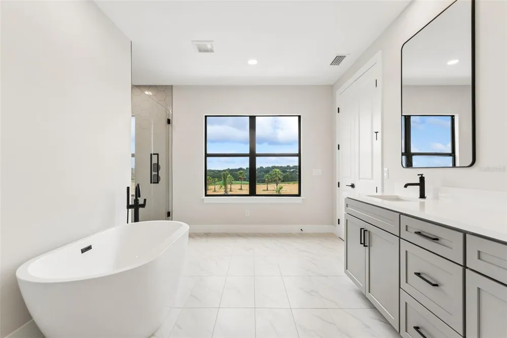 16243 VETTA DRIVE Montverde, FL 34756
