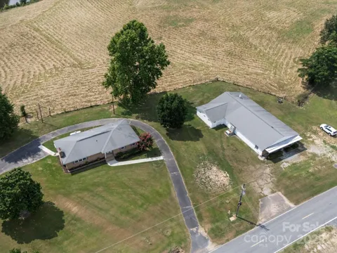 1497 White Store Road